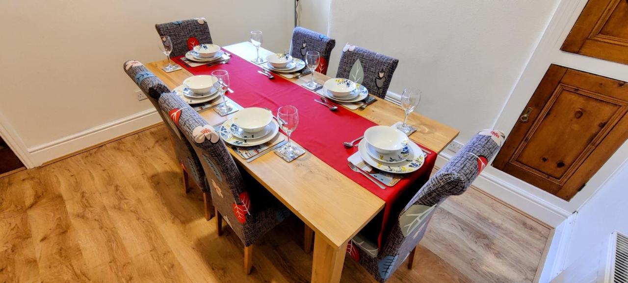 Rhubarb Terrace On The Coast - Sleeps 1-6 Colwyn Bay Exterior foto