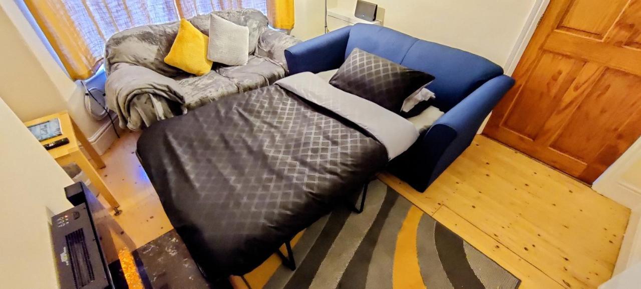 Rhubarb Terrace On The Coast - Sleeps 1-6 Colwyn Bay Exterior foto
